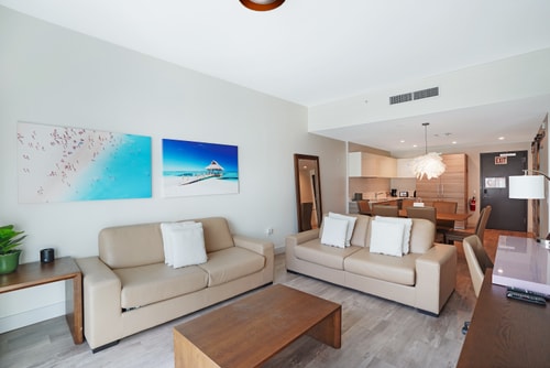 CH Luxury Two Bedrooms & Partial Ocean View-CS2 8 Cielo Stays