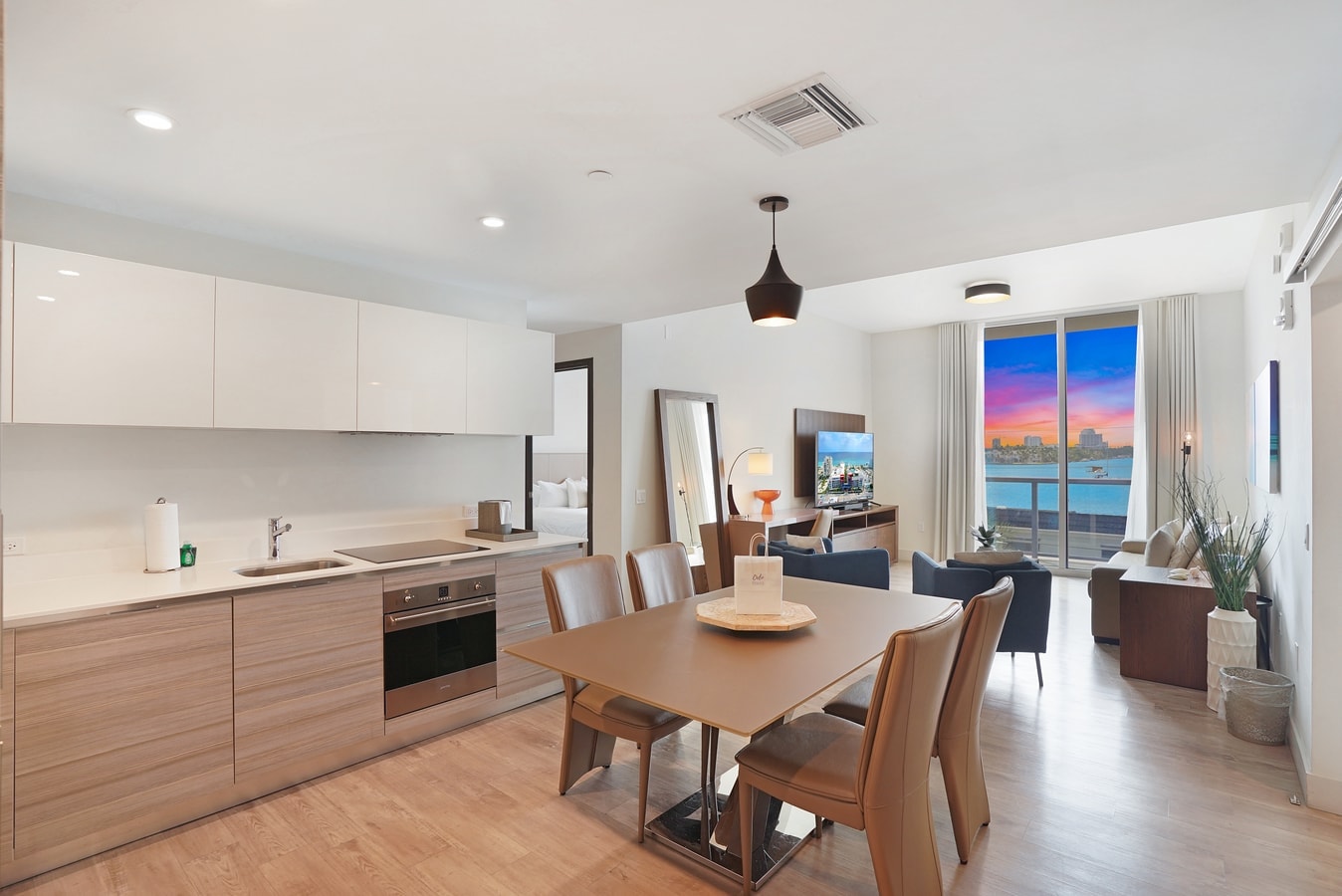 CH Luxury Water View And An Incredible Sunset-CS36 1 Cielo Stays