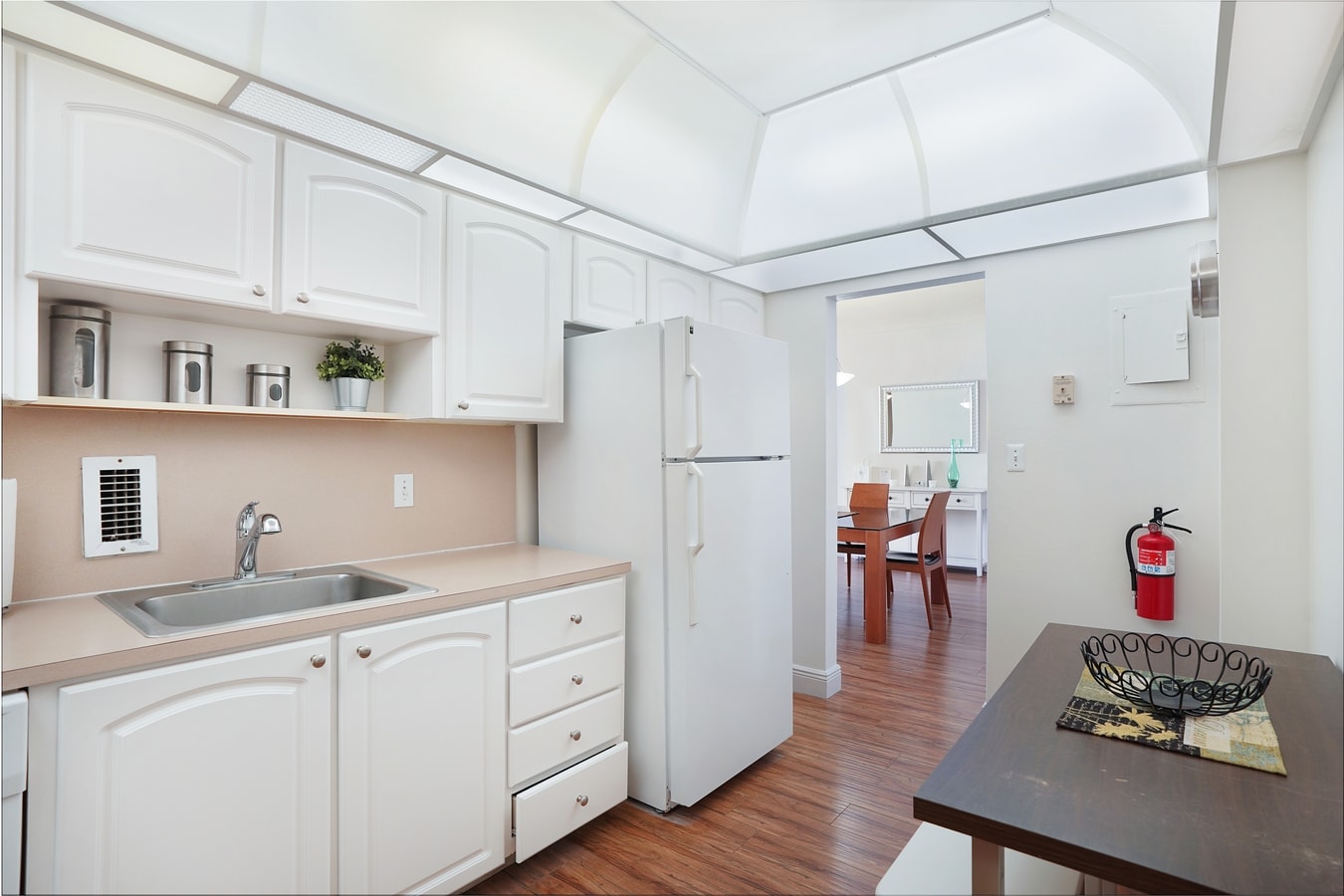 Beautiful Tides Condo Partial Ocean View-CS53 18 Cielo Stays