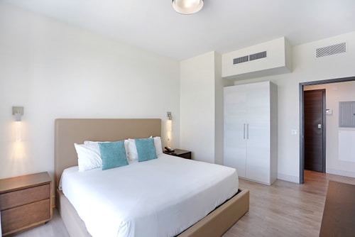 Relaxing Sunsets Over The Water at Costa-CS12 9 Tamesys Departamentos