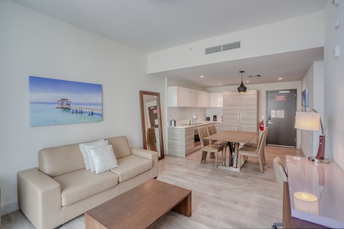 Stylish Condo w/ Partial Ocean View Retreat-CS71 5 Tamesys Departamentos