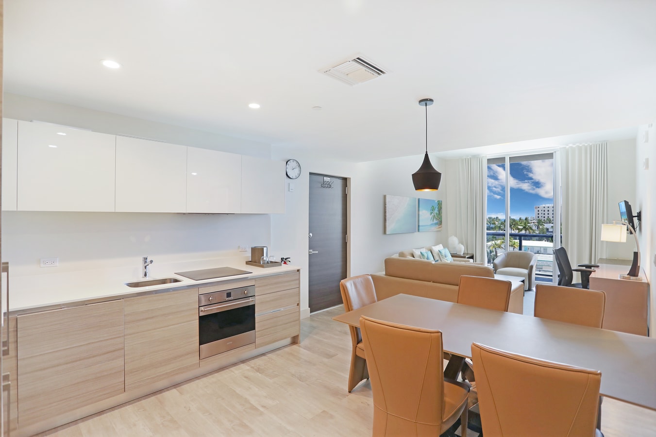 CH Lujo Amplio Condominio de Playa | Ocean Breeze-CS40 16 Cielo Stays