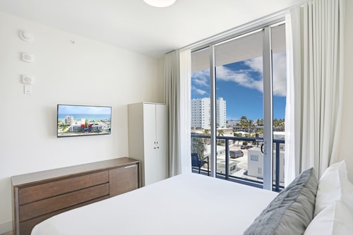 CH Luxury Spacious Beach Condo | Ocean Breeze-CS40 2 Manlio Viajes  |  Agencia de Turismo