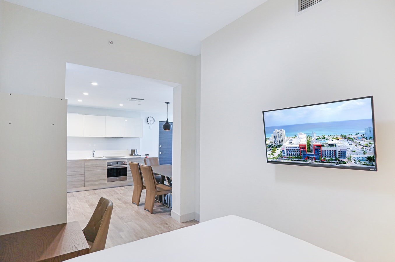CH Lujo Amplio Condominio de Playa | Ocean Breeze-CS40 15 Cielo Stays