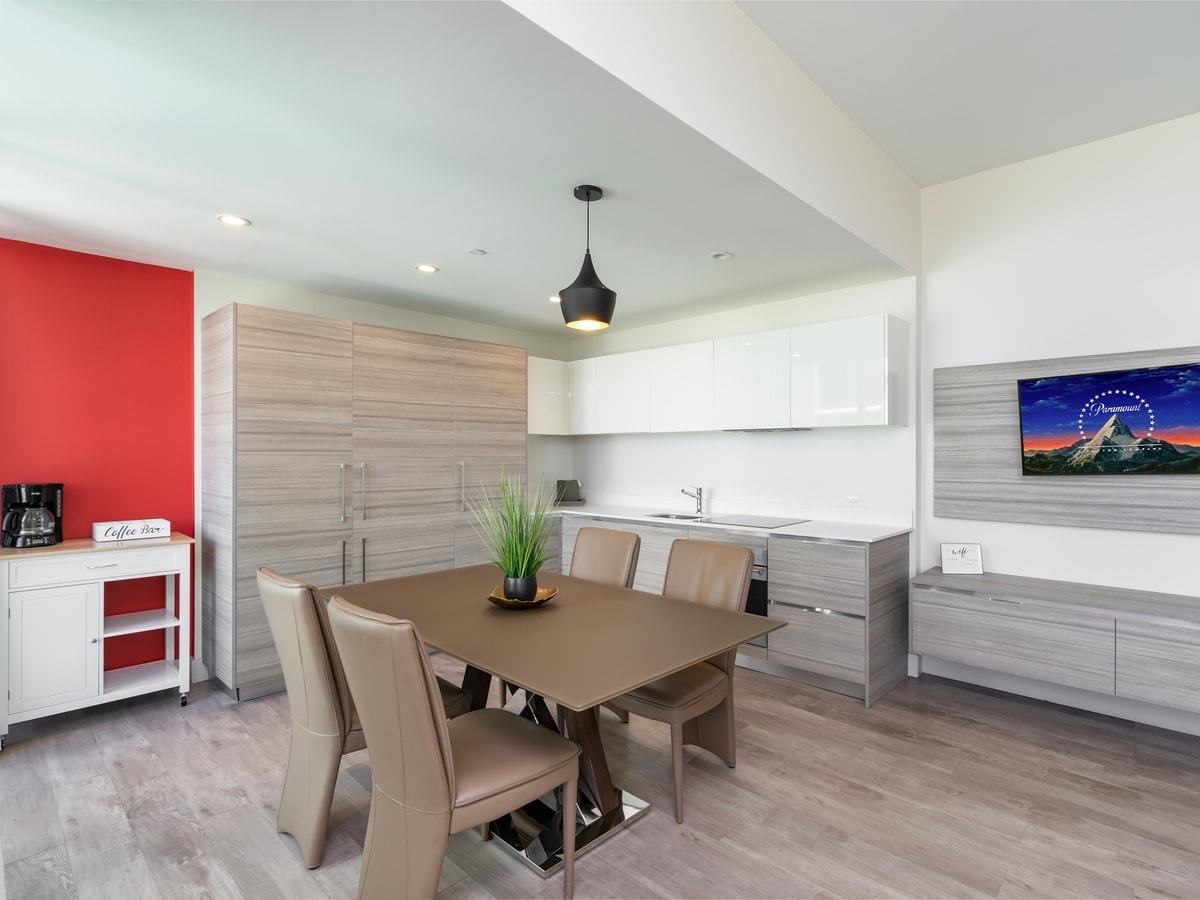 Luxury Condo with Tranquil Water View-CS13 Manlio Viajes  |  Agencia de Turismo