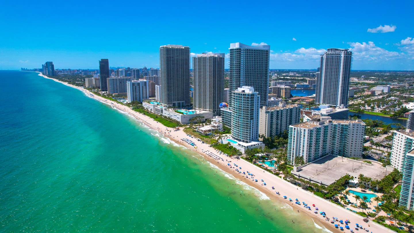 Top Oceanview 2BR Condo - CS47 37 Cielo Stays