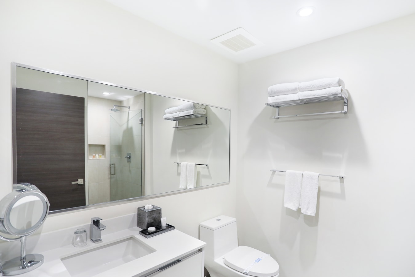 Elegante apartamento con estudio y vista parcial al mar-CS20 13 Cielo Stays
