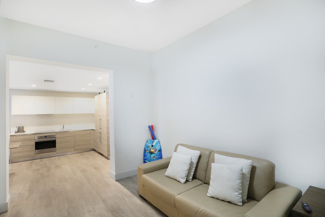Elegant Condo w/ Den & Partial Ocean View-CS20 12 Cielo Stays