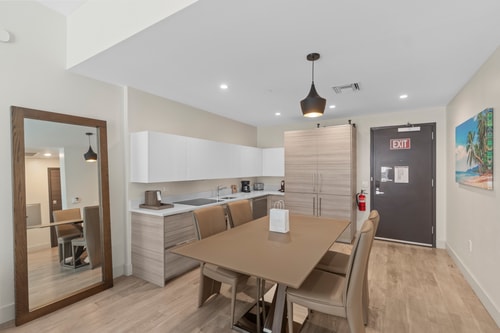 Accessible 1BR Condo w/ Partial Ocean View, CH-CS5 10 Tamesys Departamentos