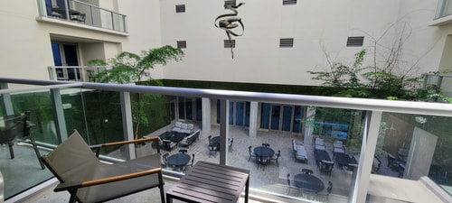 Luxury Studio W/ a Quiet Courtyard View-CS34 Cielo Stays