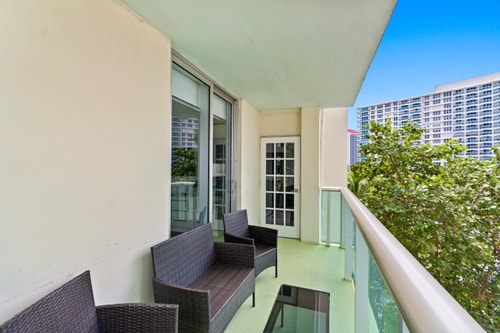 Oceanfront Luxury | 2BR Condo| No Resort Fees 45 Cielo Stays