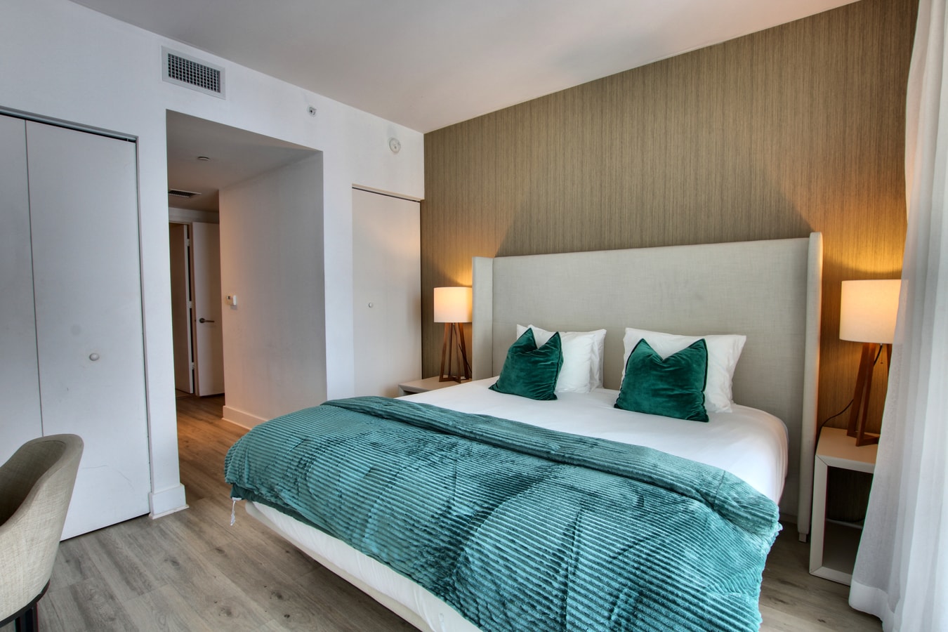 Luxury Beach Condo with Rooftop Pool 26 Cielo Stays