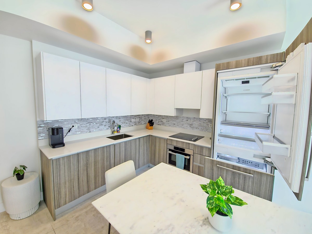 Brickell Modern Condo | Kostenloses Parken + Pool - CS65 19 Cielo Stays