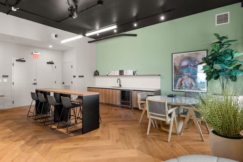 New Downtown Condo with Rooftop Pool 37 Cielo Stays