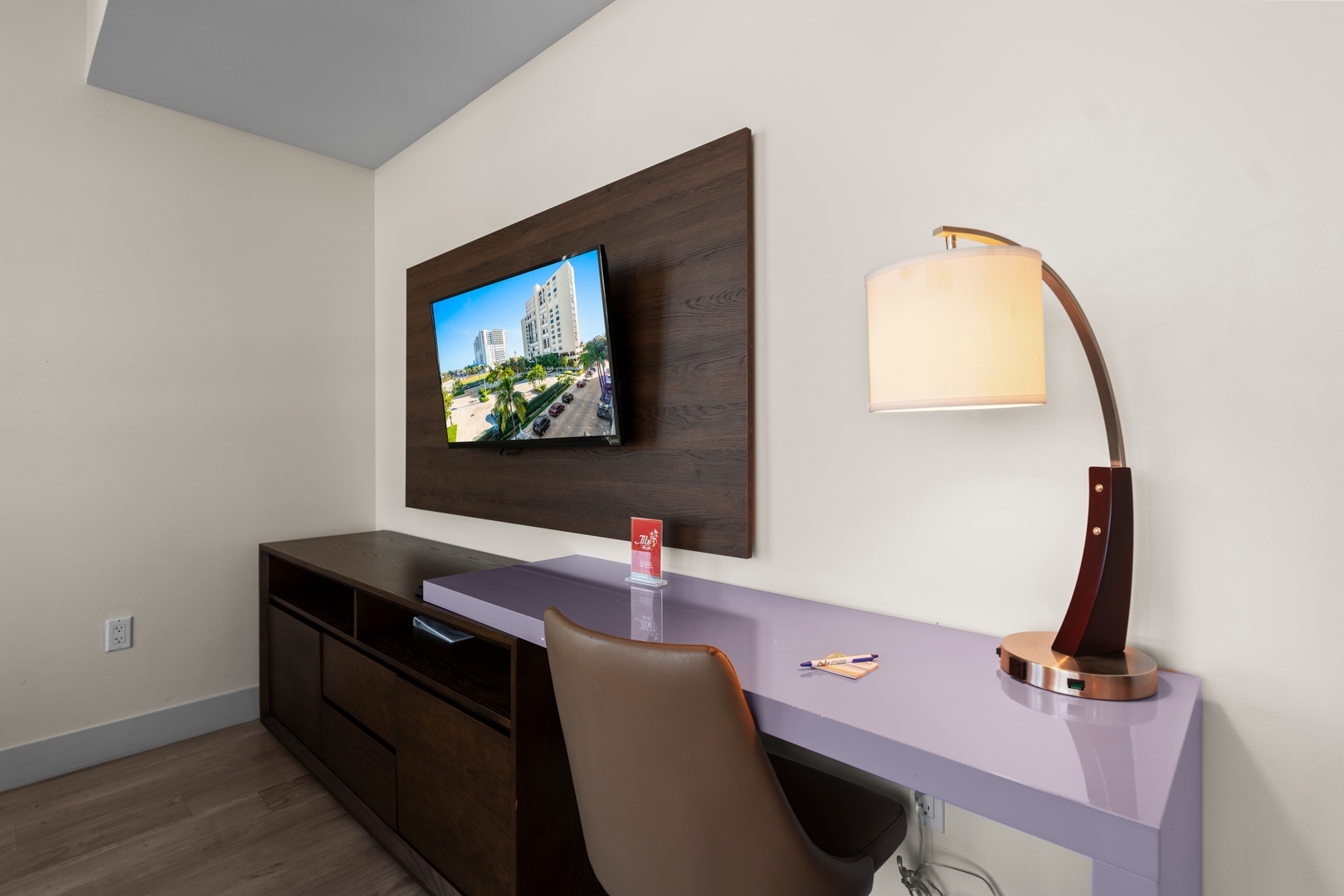 Chic 2BR Condo with Intracoastal View-CS8 18 Cielo Stays