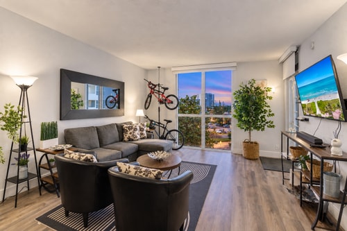 Oceanfront Luxury | 2BR Condo| No Resort Fees