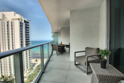 Luxury Beach Condo with Rooftop Pool 41 Cielo Stays