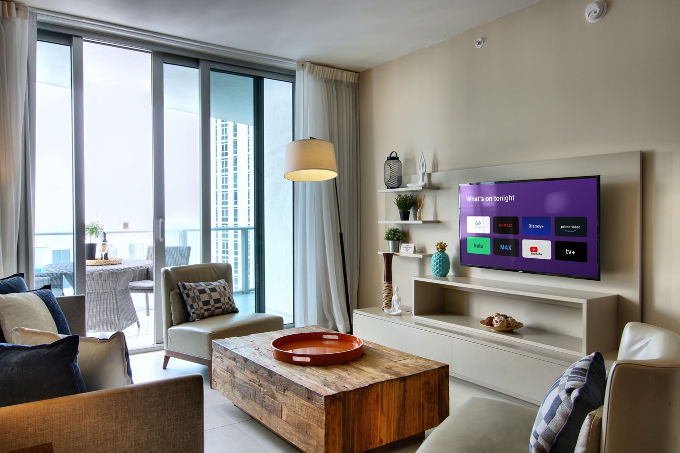 Luxury Beach Condo with Rooftop Pool 22 Cielo Stays
