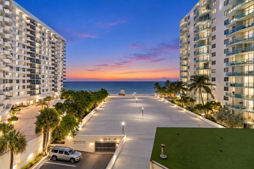 Oceanfront Luxury | 2BR Condo| No Resort Fees 2 Cielo Stays