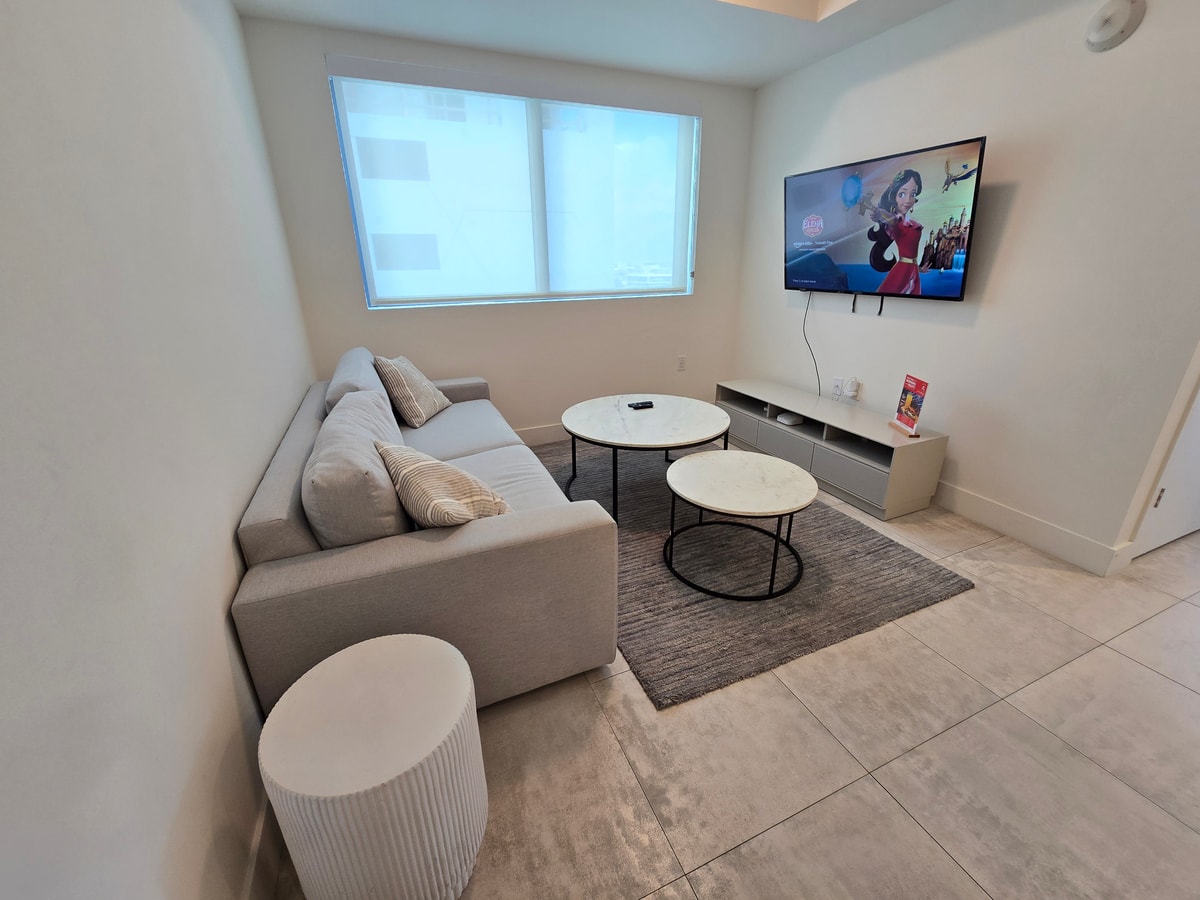 Brickell Modern Condo Free Parking 1 Cielo Stays