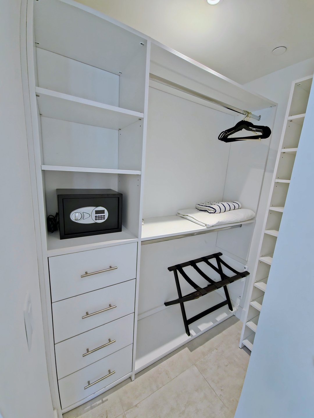 Elegante condominio en Brickell con estacionamiento gratuito - CS65 9 Cielo Stays