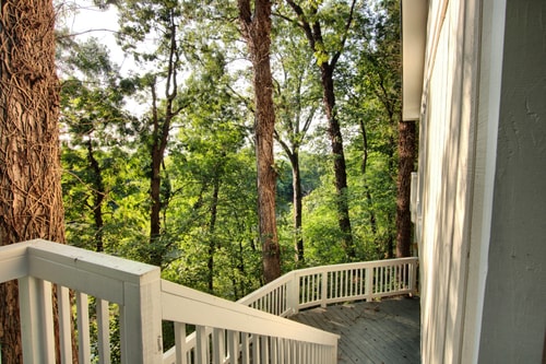 Elite River Castle on the Conasauga 36 Cielo Stays