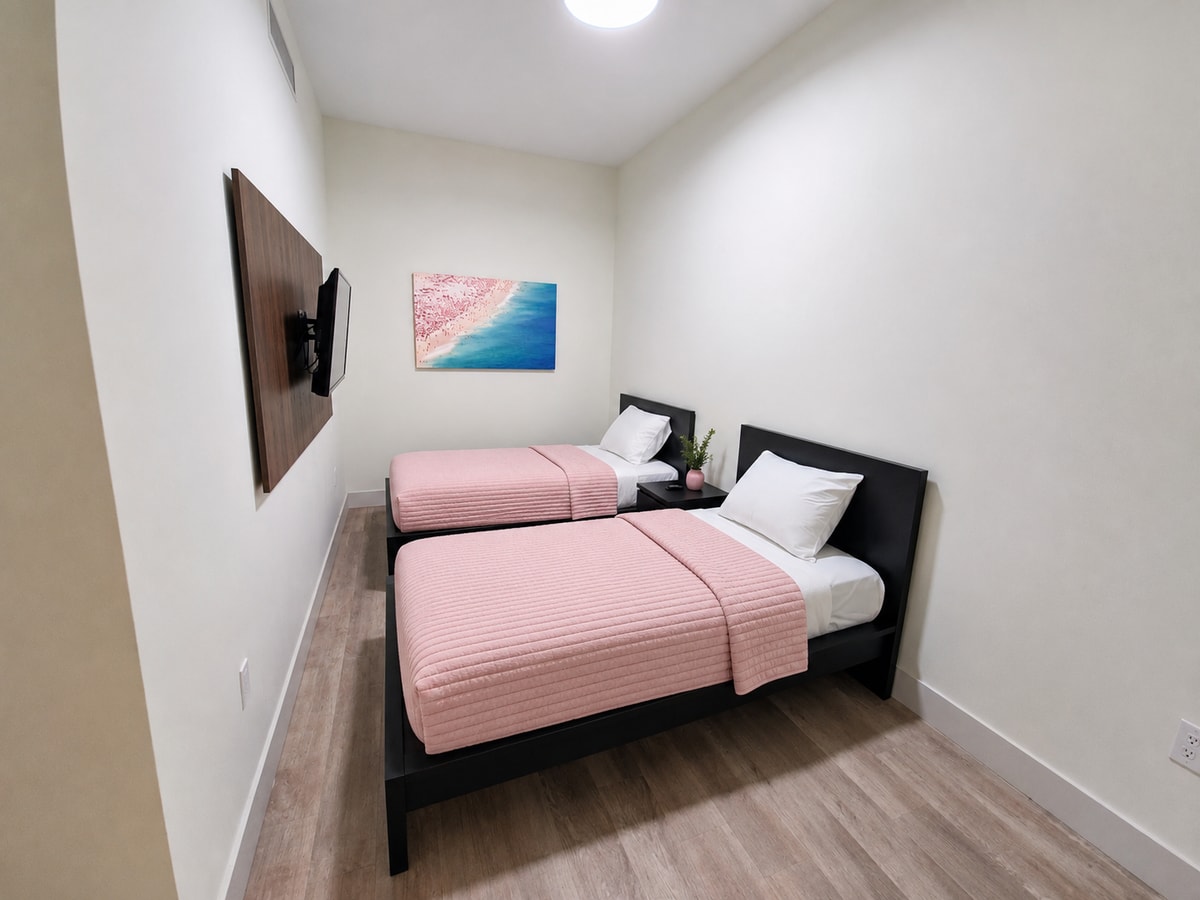 Spacious Comfort by the Coast | Costa Hollywood 5 Cielo Stays