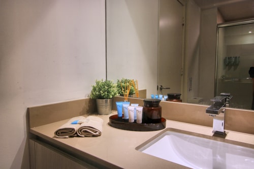 Luxury Beach Condo with Rooftop Pool 39 Cielo Stays