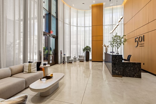 New Downtown Condo with Rooftop Pool 3 Cielo Stays