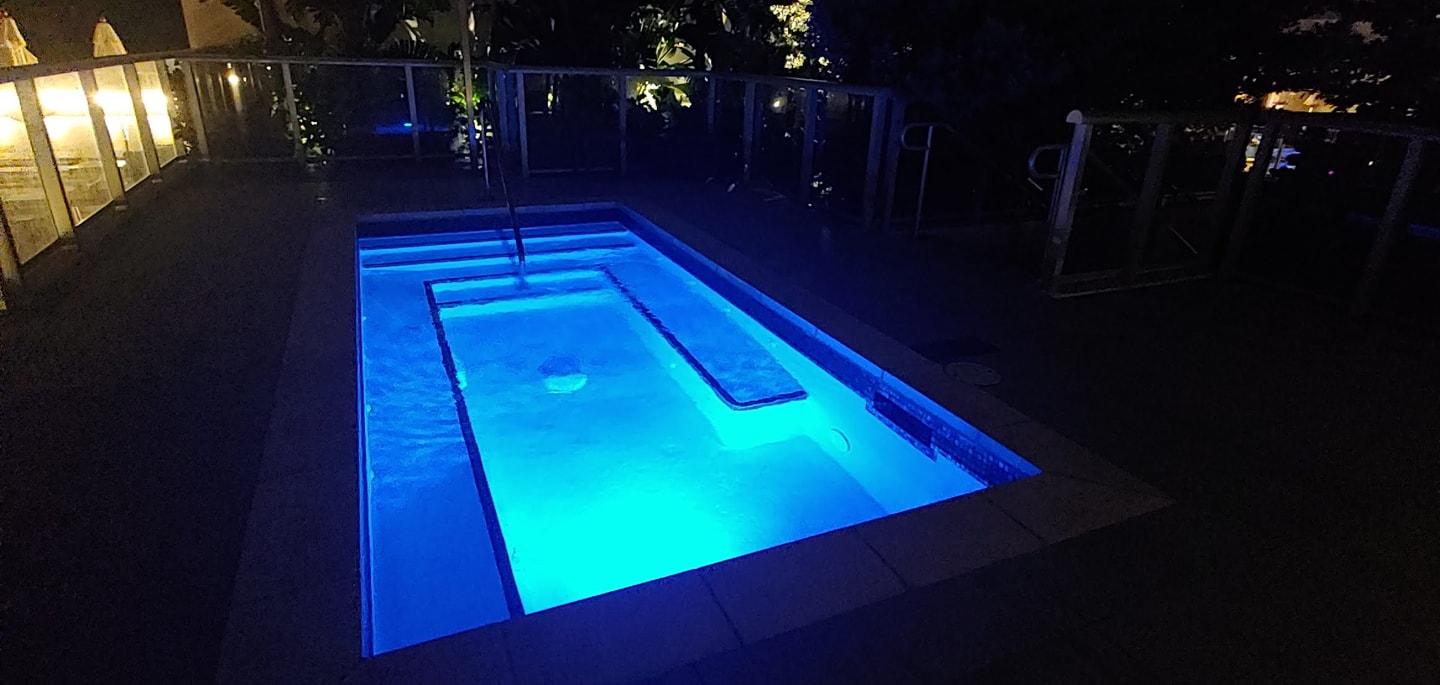 Water View 1BR · King + Sofa Bed 32 Cielo Stays