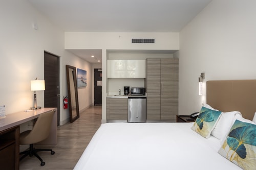 Modern Studio at Costa Hollywood Beach Resort-CS41 3 Cielo Stays