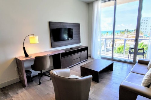 CH Luxury Large Condo & Partial Ocean View-CS2 4 Manlio Viajes  |  Agencia de Turismo