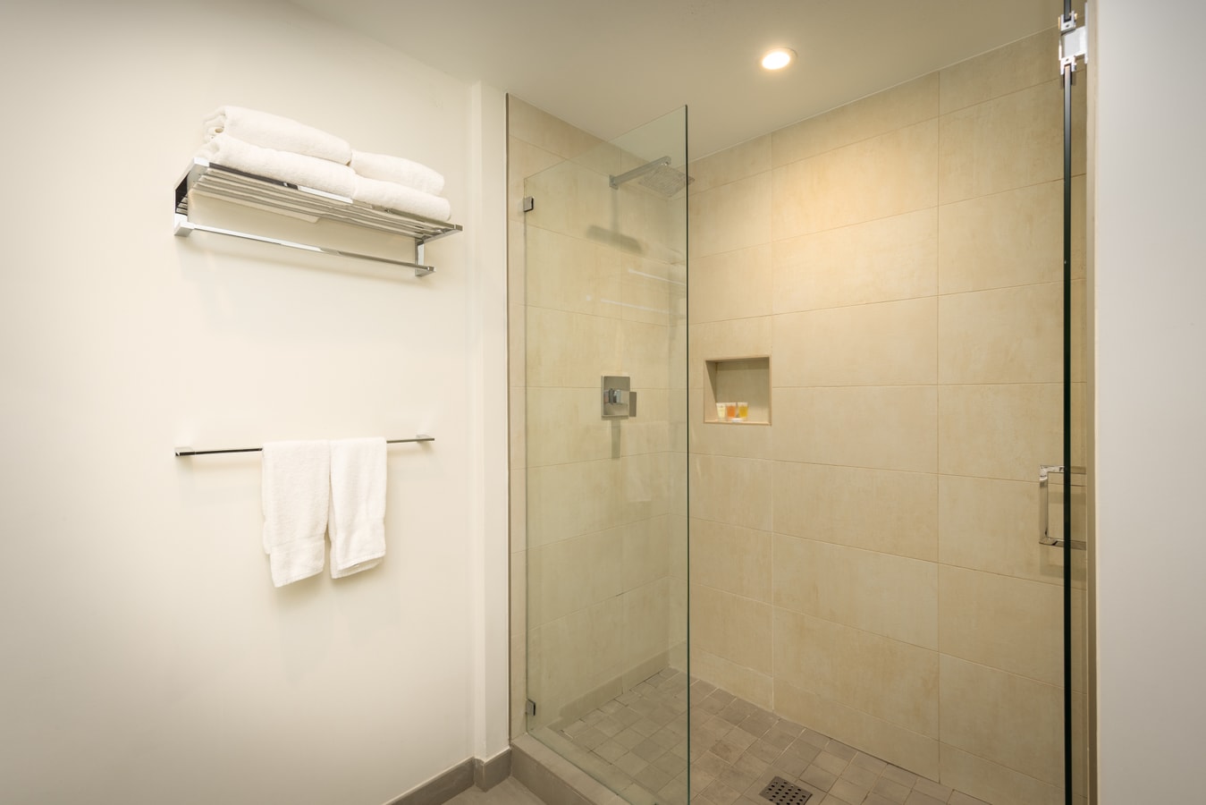 Modern Studio at Costa Hollywood Beach Resort-CS41 10 Cielo Stays