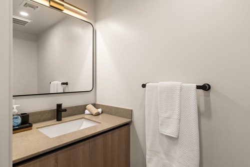 New Downtown Condo with Rooftop Pool 11 Cielo Stays