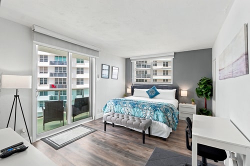 Oceanfront Luxury | 2BR Condo| No Resort Fees 60 Cielo Stays