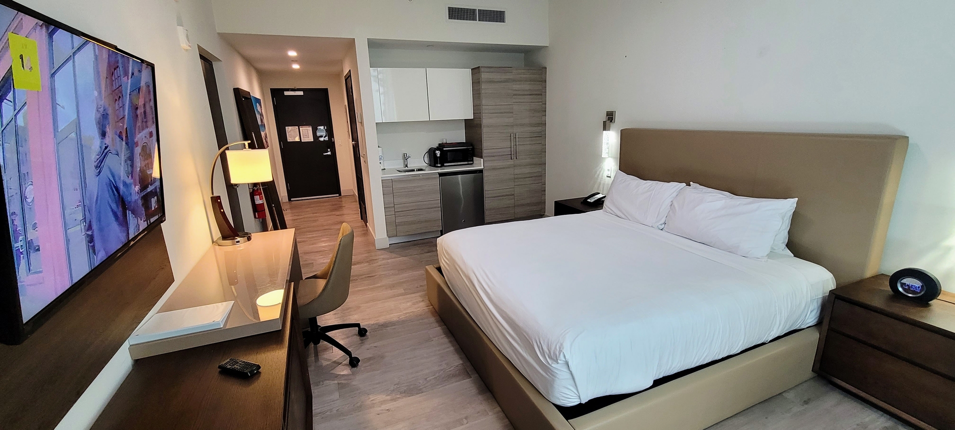 Beach Side Escape with Bar and Rooftop Pool-CS41 27 Cielo Stays