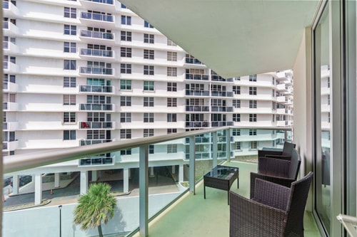 Oceanfront Luxury | 2BR Condo| No Resort Fees 46 Cielo Stays
