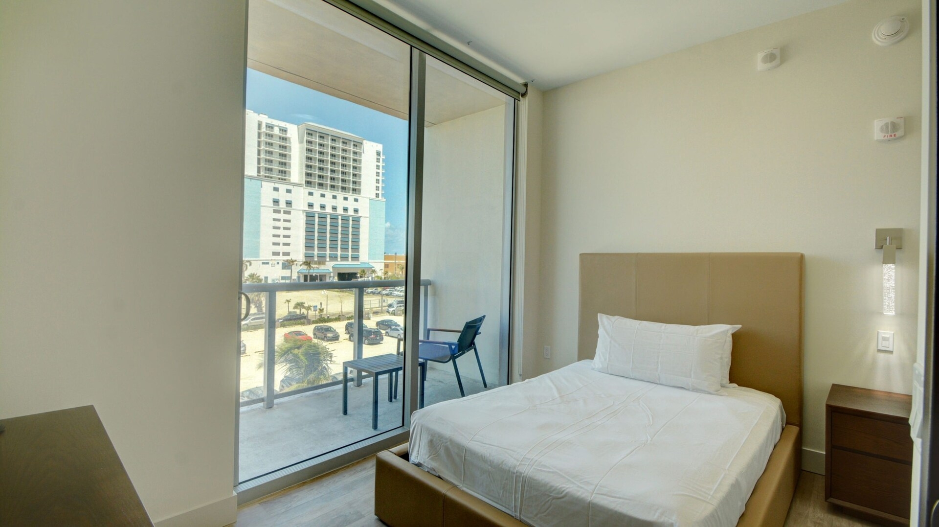 Chic 2BR Condo with Intracoastal View-CS8 24 Cielo Stays