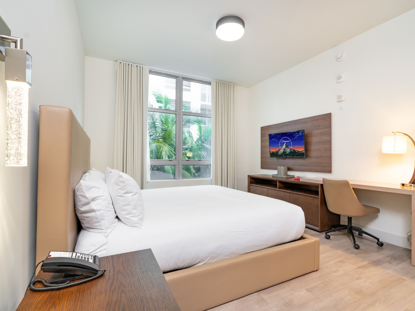 Luxury Beachside Studio w/ Rooftop Pool - CS31 6 Cielo Stays