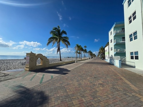 Hollywood Beach Studio + Pool