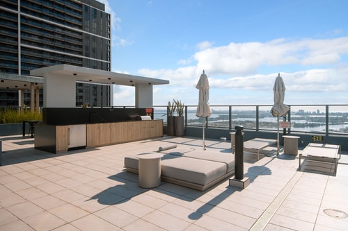 New Downtown Condo with Rooftop Pool 34 Cielo Stays