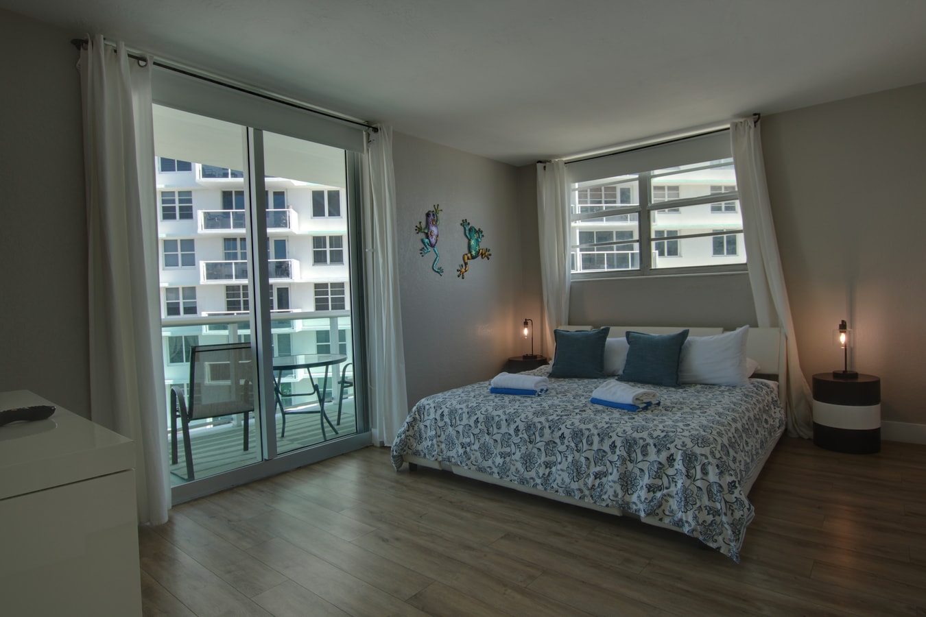 Lujo frente al mar | Condominio de 2 dormitorios | Sin cargos por servicios turísticos 7 Cielo Stays