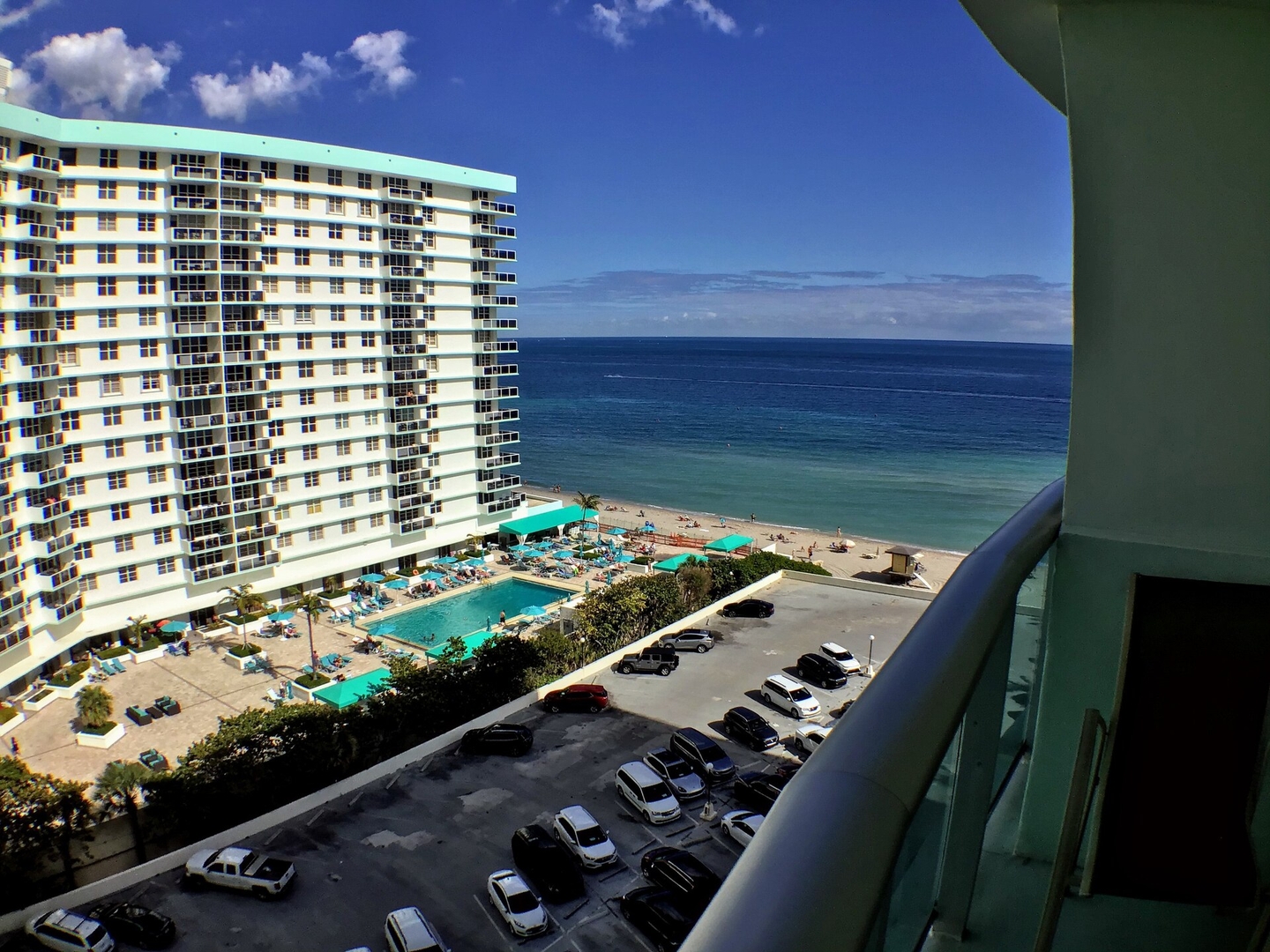 Beautiful Tides Condo Partial Ocean View-CS53 19 Cielo Stays