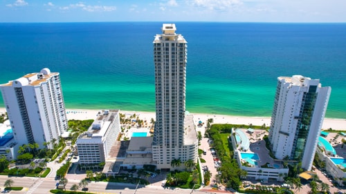 Oceanfront Luxury | Balcony Views+Resort Pool-CS68 17 Tamesys Departamentos