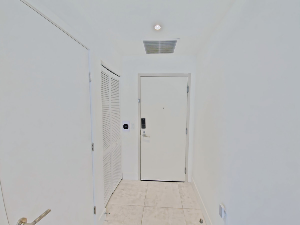 Brickell Modern Condo | Kostenloses Parken + Pool - CS65 21 Cielo Stays