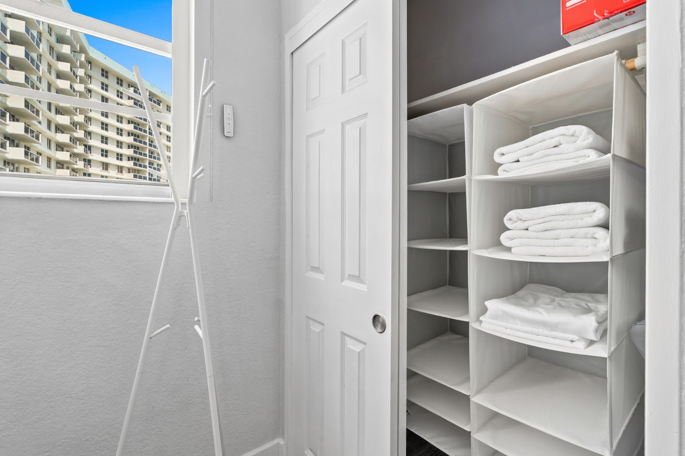 Oceanfront Luxury | 2BR Condo| No Resort Fees 51 Cielo Stays