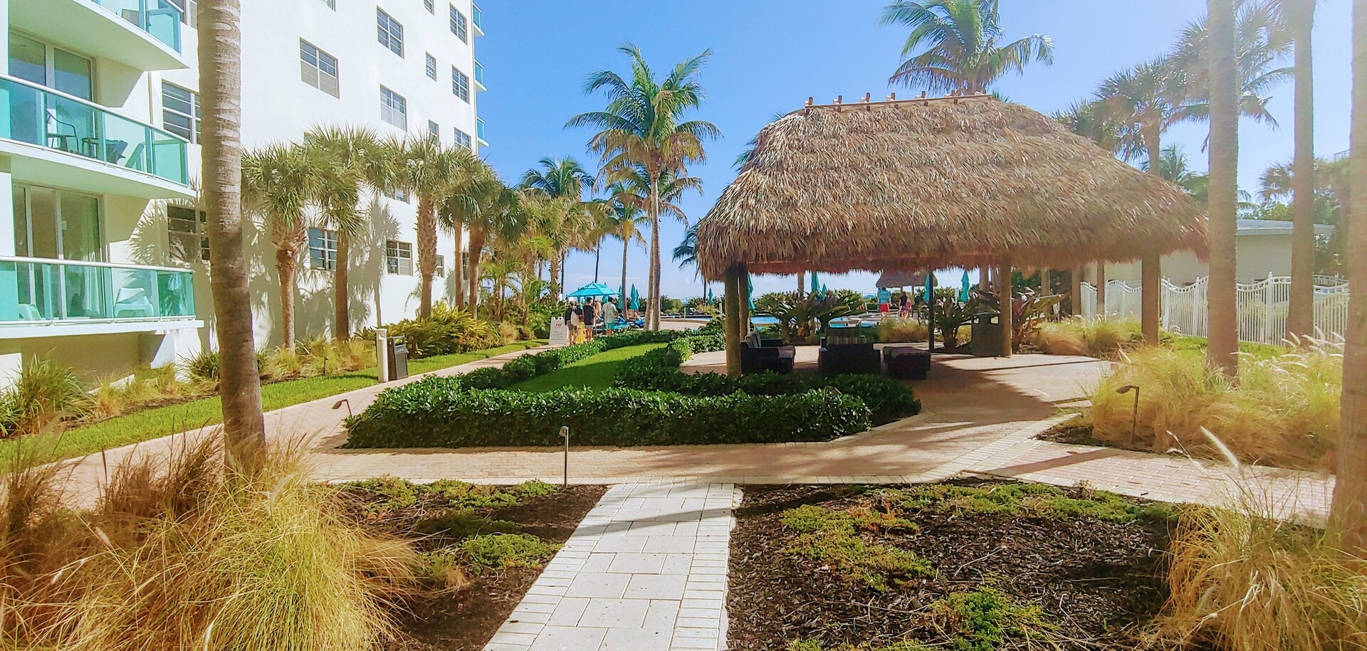 Beautiful Tides Condo Partial Ocean View-CS53 60 Cielo Stays