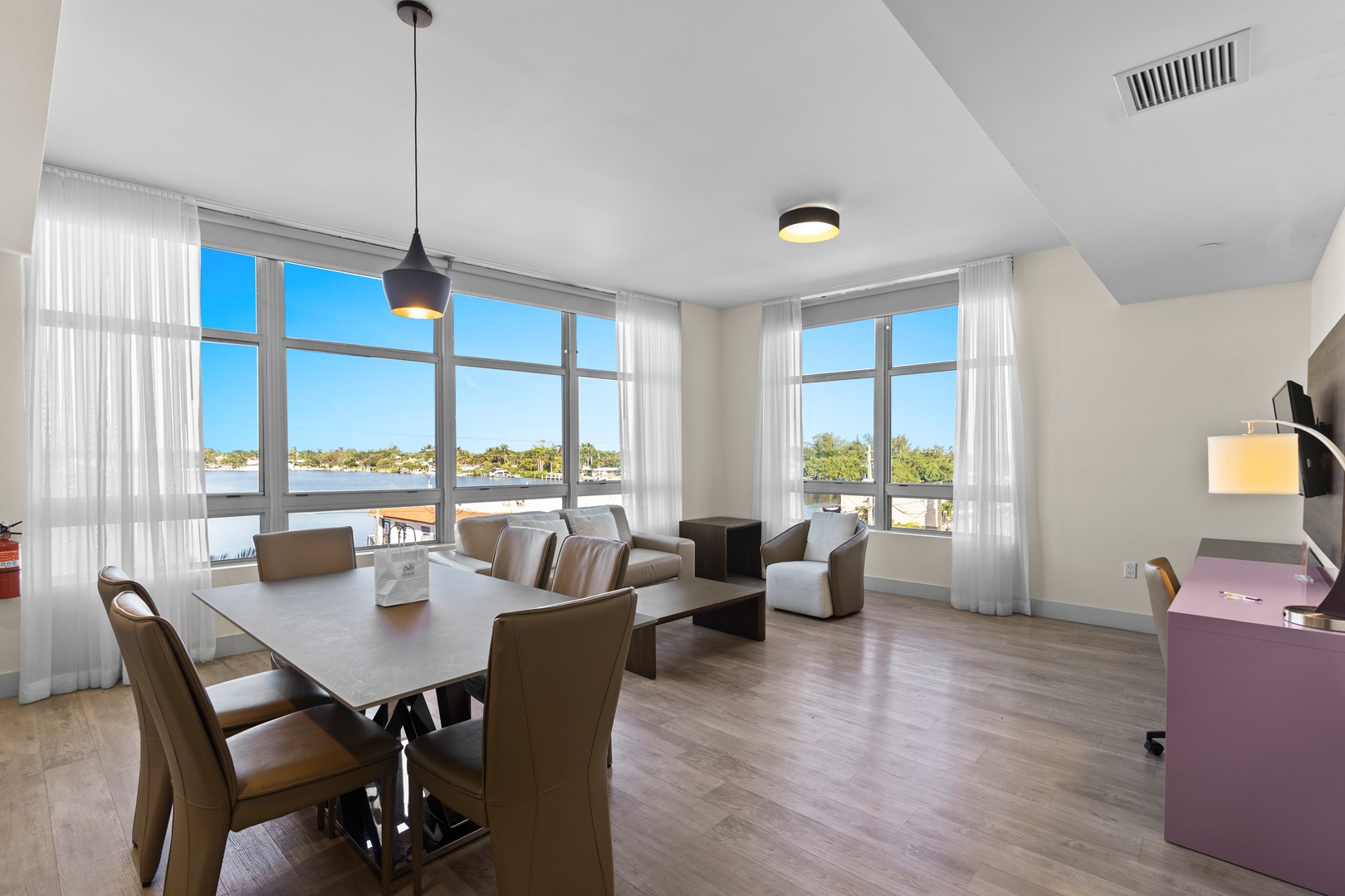 Chic 2BR Condo with Intracoastal View-CS8 74 Cielo Stays