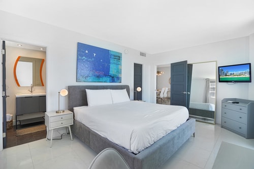 Luxurious 2 bedroom/ Full Ocean View Tides-CS56 20 Manlio Viajes | Agencia de Turismo