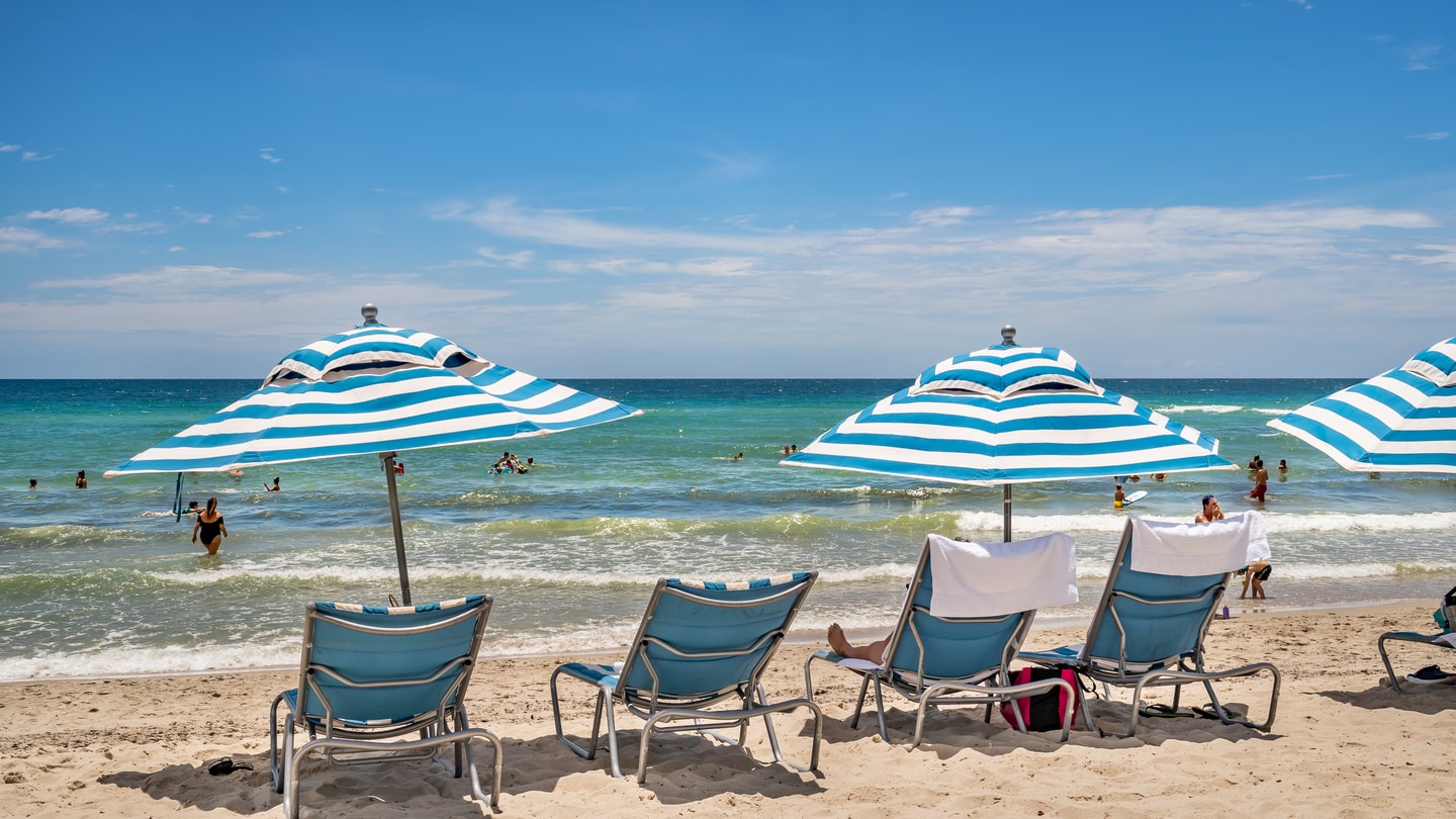Oceanfront Condo with Resort Pool 41 Cielo Stays